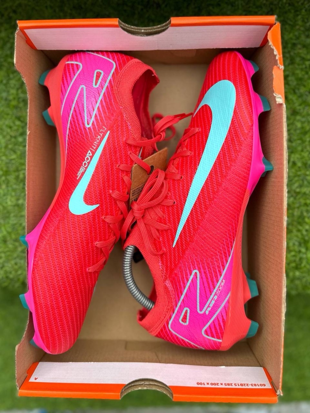Nike Zoom Mercurial Vapor16 Pro FG Mad Energy Pack Men’s Soccer Cleats Brand New